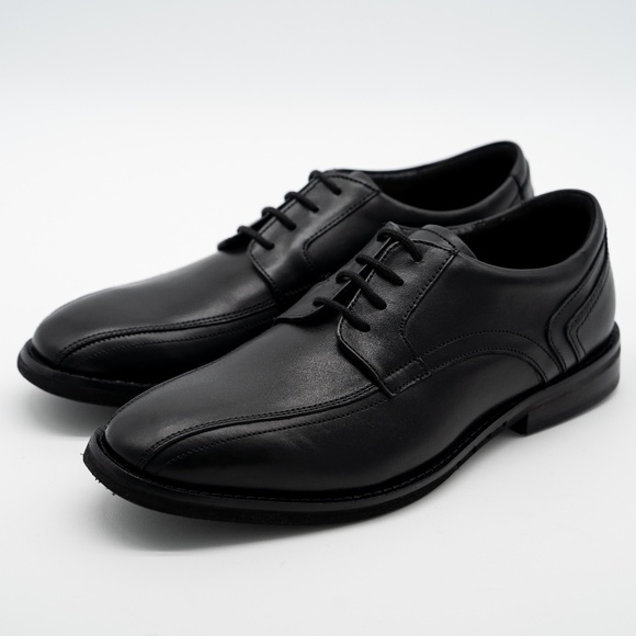 size 8.5 Wide Clarks Men\'s Un Hugh Way Oxfords Black Leather 69530 main image 8
